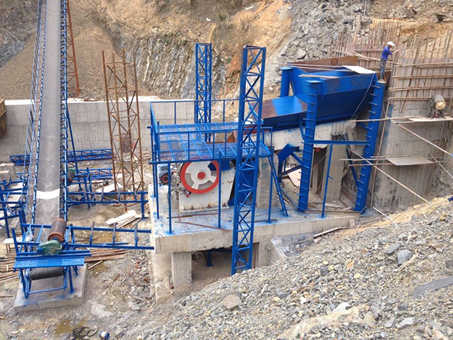 顎式破碎機襯板、顎板、偏心軸如何拆卸及維修